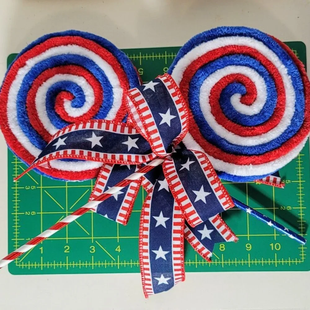 Velvety Red White Blue Patriotic Yarn Lollipops - Set of 2 (Set‎ 1 of 2)
